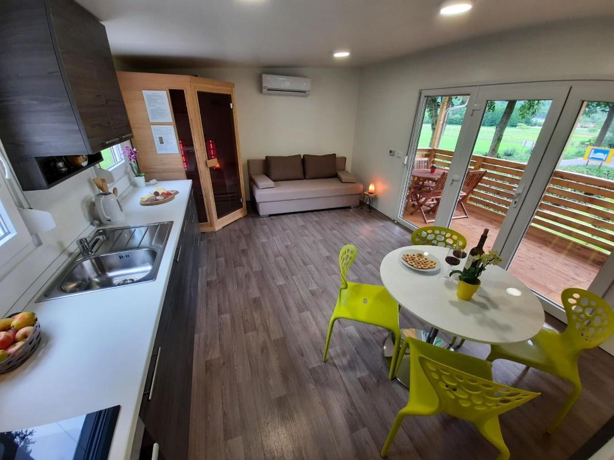 Chalet And Apartment Zonir With Sauna Кобарід Екстер'єр фото